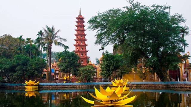Vì sao Trấn Quốc là một trong 10 chùa 'đẹp bậc nhất thế giới'? - BBC News Tiếng Việt
