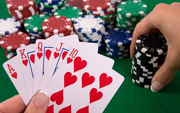 Poker sàn ngắn là gì? Luật chơi và mẹo cá cược cực hiệu quả