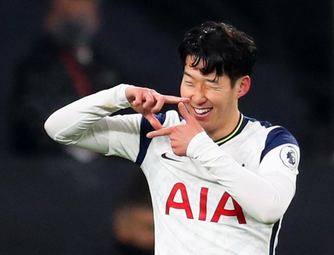 Son Heung-Min sút cực xa, Tottenham thắng thuyết phục trước Arsenal - Tuổi Trẻ Online