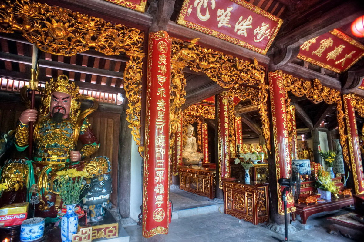 Khu miếu thờ của Chùa Phật Tích 