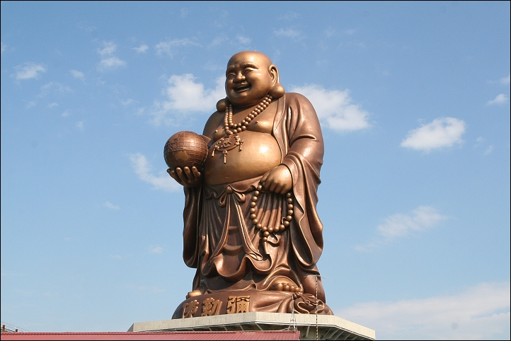 Hình ảnh tượng Đức Phật Di Lặc
