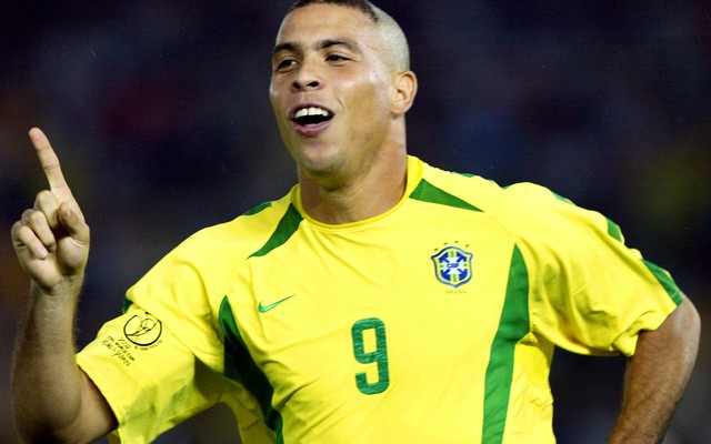 Ronaldo de Lima - "Người ngoài hành tinh" của bóng đá thế giới tròn 39 tuổi  | VTV.VN