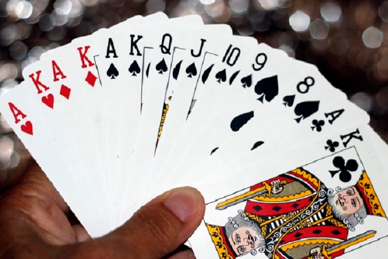 Hum Khan là gì? Làm cách nào để kiếm được thẻ trong trò chơi?